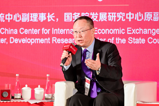 王一鸣：建议放宽服务业价格管制 配套低收入群体财政