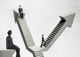 如何理解期权的标记价格？标记价格对交易决策有何影响