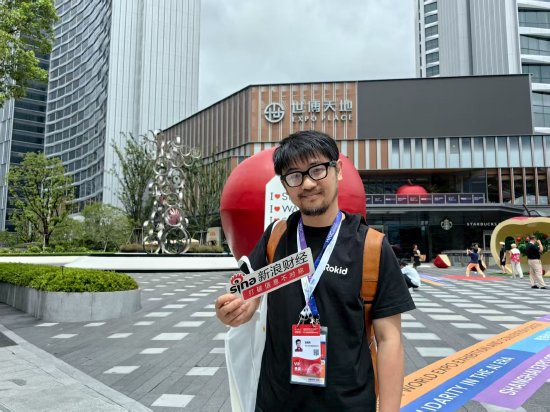 直击WAIC丨对话Rokid创始人祝铭明：AI眼镜年销超百万台时